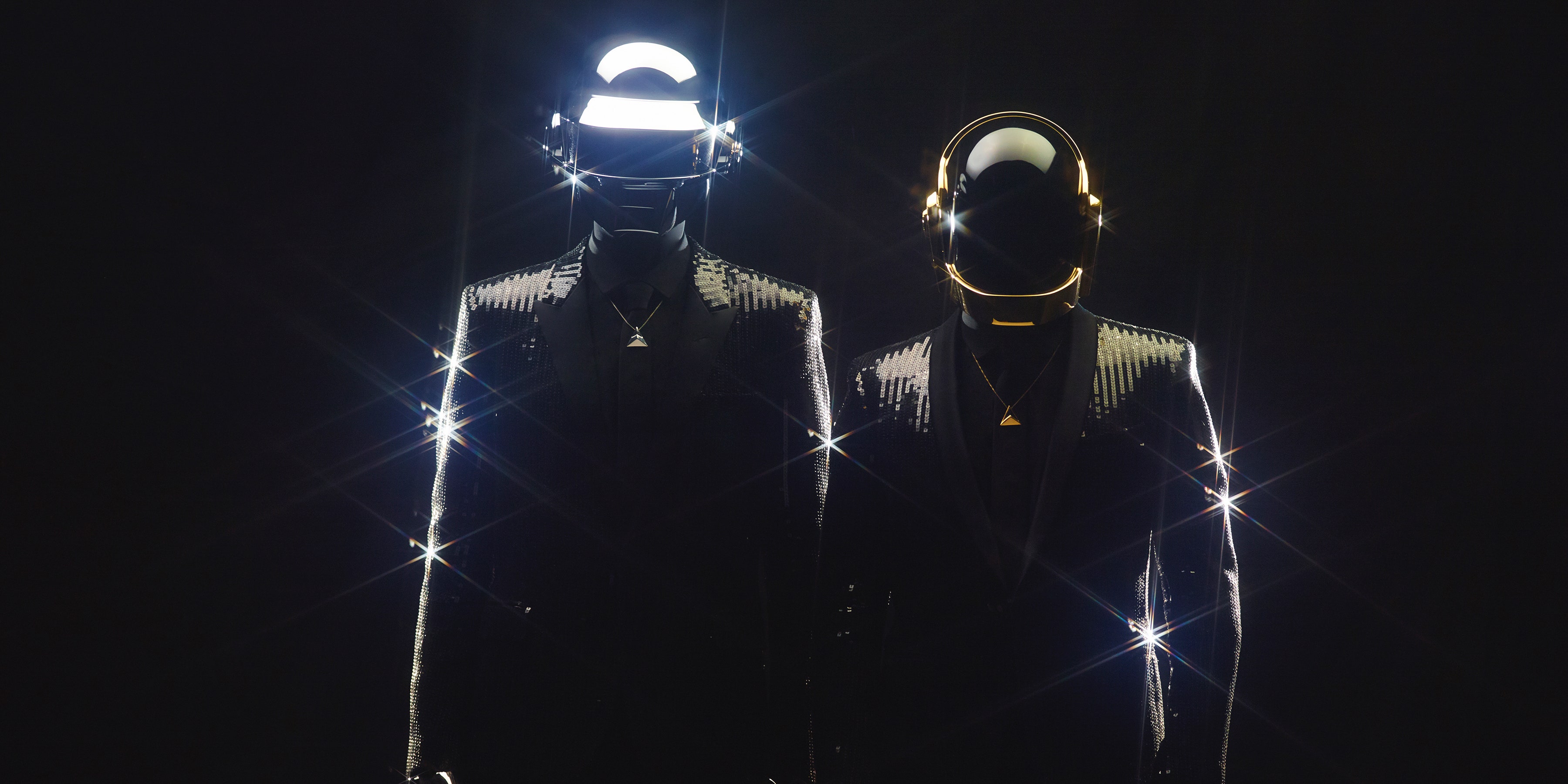 [Watch] Daft Punk Share Rare Unmasked Live Clip from 1997