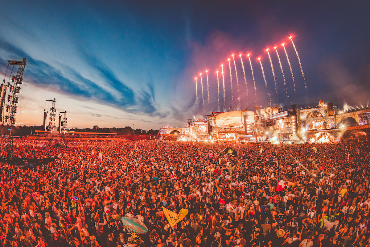 Parookaville Cancels and Moves to 2022
