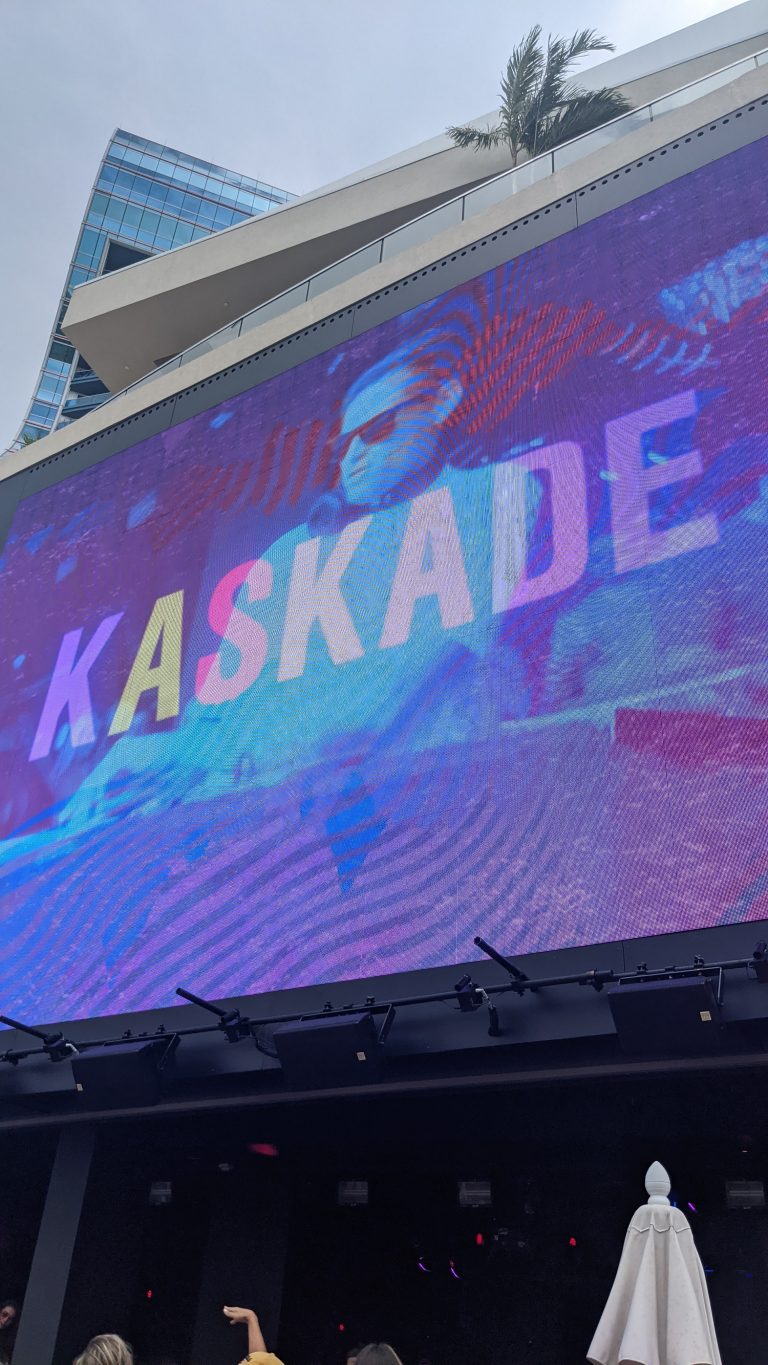 Kaskade Brought Heat & Nostalgia to Hard Rock’s DAER Dayclub