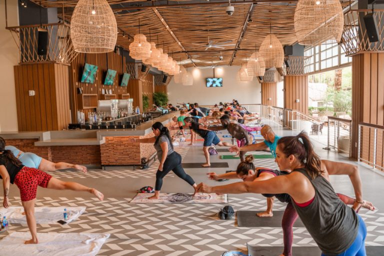 You Need to Check Out The Amazing Yoga Series at Élia Beach Club