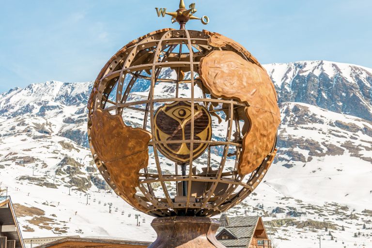 Tomorrowland Winter Makes Magnificent 2022 Comeback [Event Review]