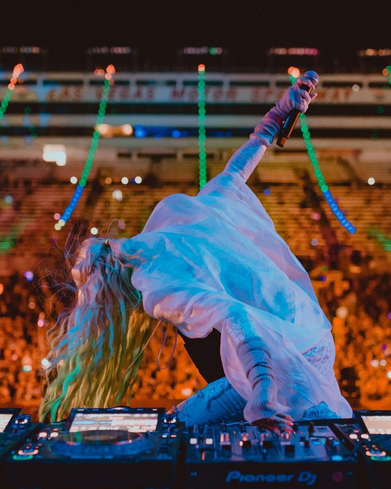 [WATCH] Grimes Debuts Amazing New Collab with ANYMA at EDC Vegas