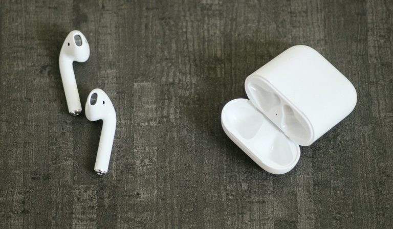 Apple Facing Lawsuit after AirPods Shatter Boy’s Eardrums