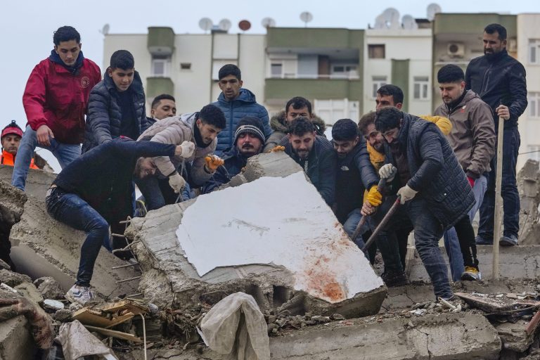 Nightclubs In Turkey Come Together To Support Earthquake Relief Efforts