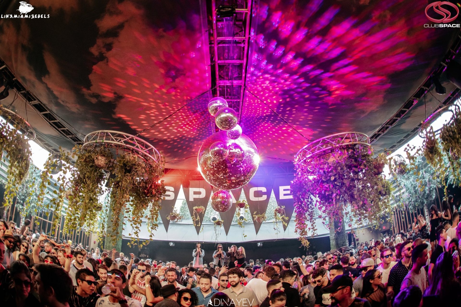 space-miami-launches-exclusive-in-house-sour-craft-beer-edmtunes