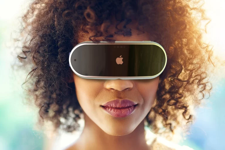 Apple To Debut First Mix-Reality Headset