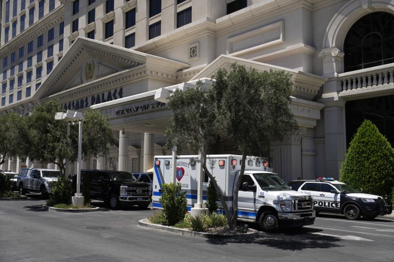 Las Vegas Police Standoff at Caesars Palace Ends With Suspect in Custody