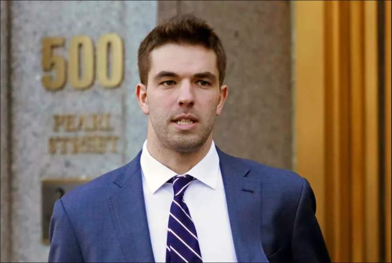 Billy Mcfarland is Selling Tickets for Fyre Festival II