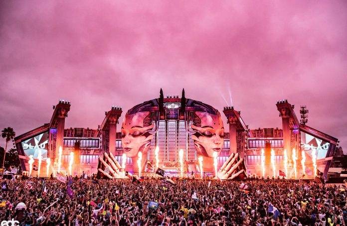 194980-edc-2019-crowd