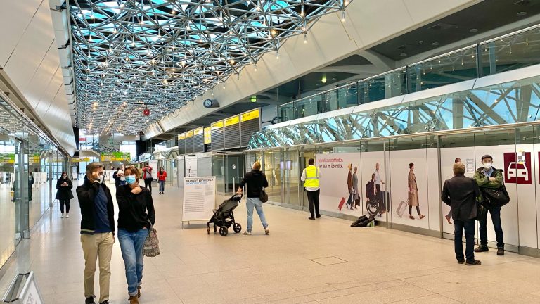 Berlin Opens New Club In Airport