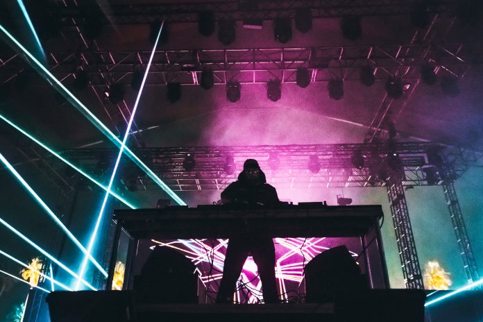 Barclay Crenshaw - Coachella Front