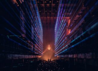 Fans Are Worrying That Tale of Us May Split Up