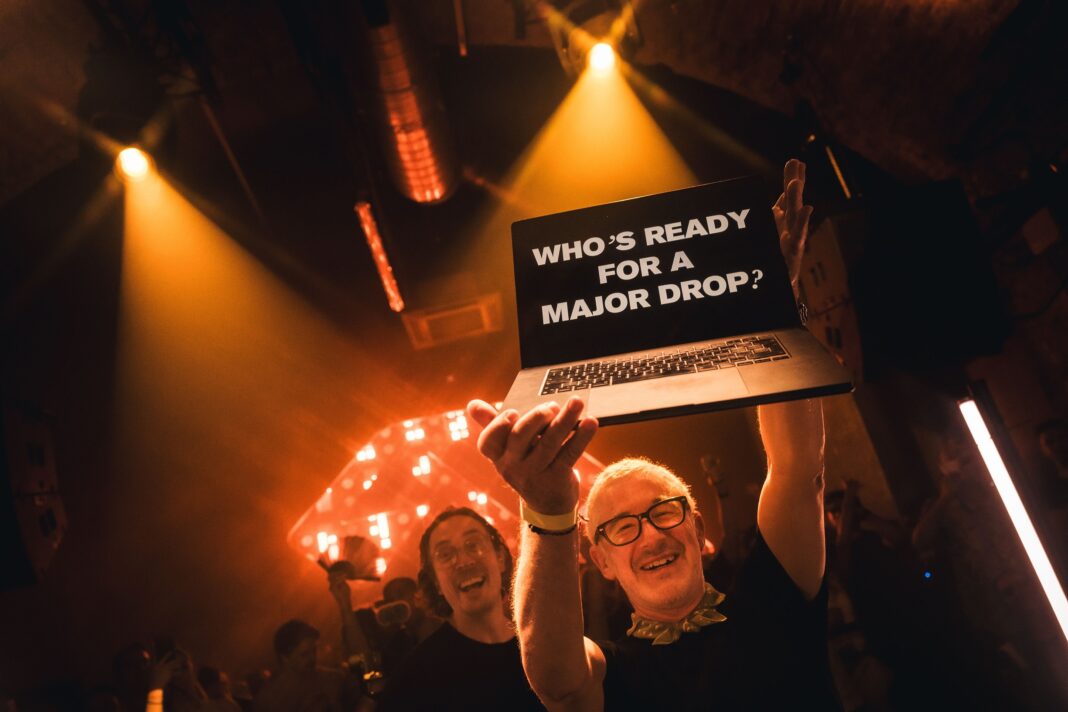 whosreadyforamajordrop